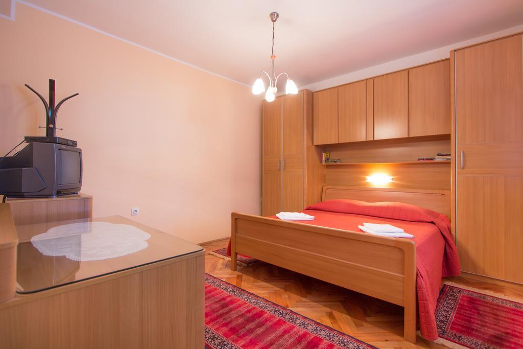 Apartments Silvia Porec Exterior photo